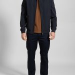 Light water-repellent bomber jacket